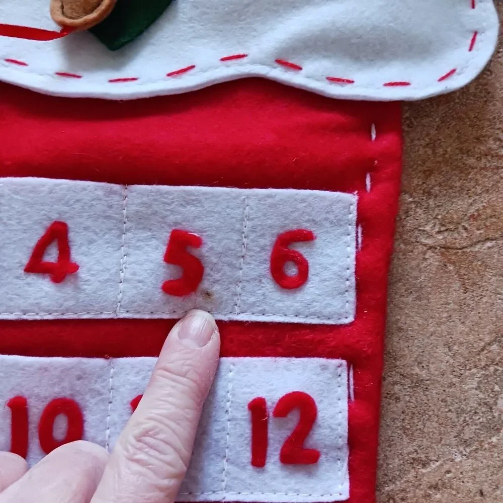 Vintage Christmas‎ Stocking Santa Advent Calendar Mistletoe Fish